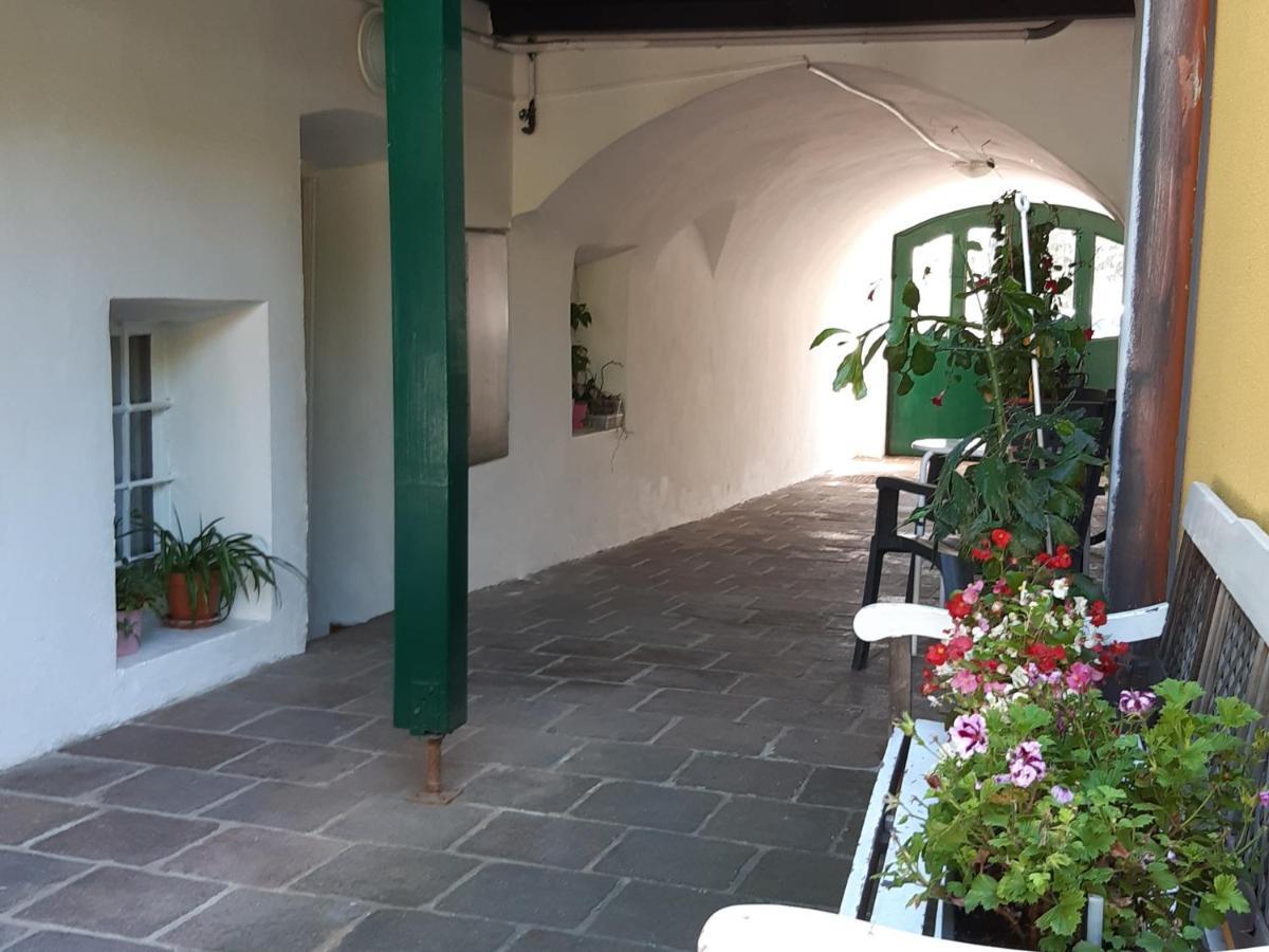 Studio in Altstadthaus Sankt Veit an der Glan Exterior foto